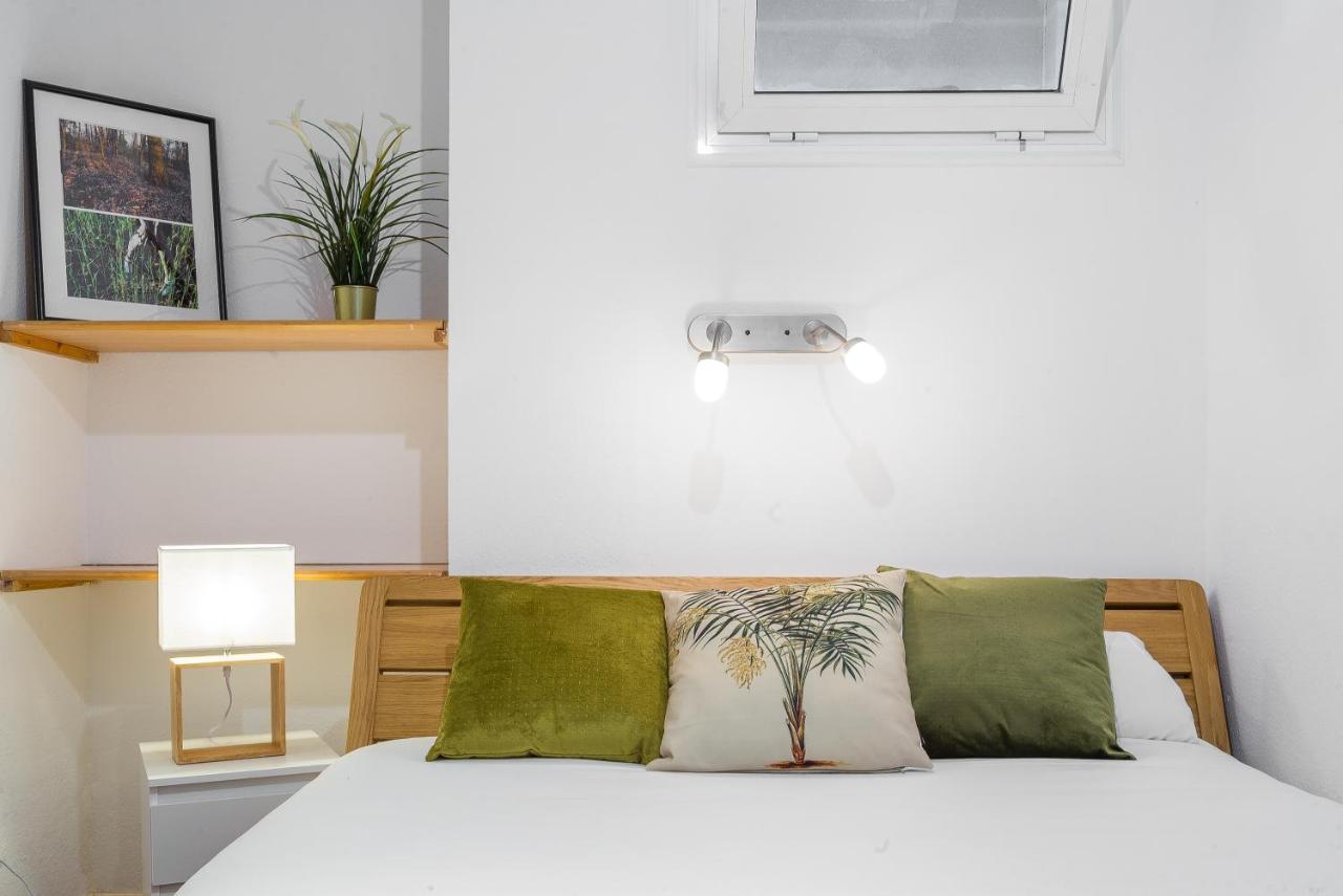 Lodging Apartments Illa Diagonal Barcelona Exterior photo