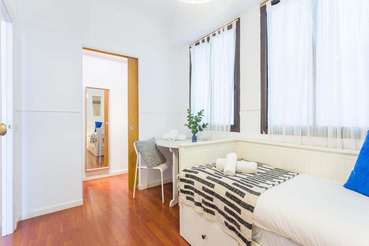 Lodging Apartments Illa Diagonal Barcelona Exterior photo